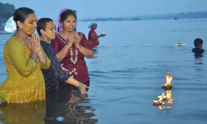 Karthika Pournami Celebrations at Jogulamba Gadwal