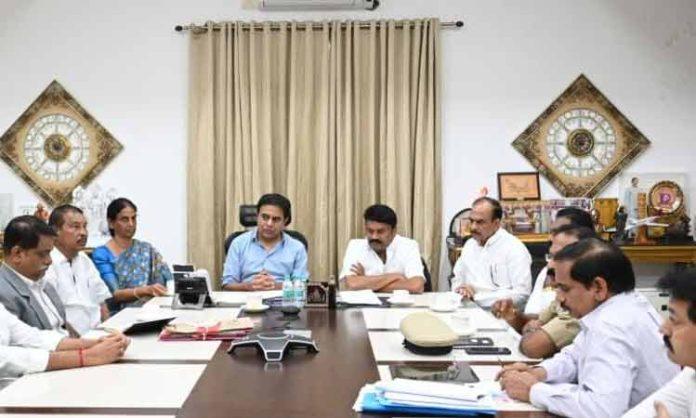 KTR Meeting Officers over Metro Phase II Carridor