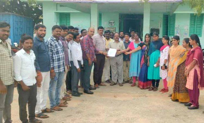 Panchayat Cecretaries protest in Jogulamba Gadwal