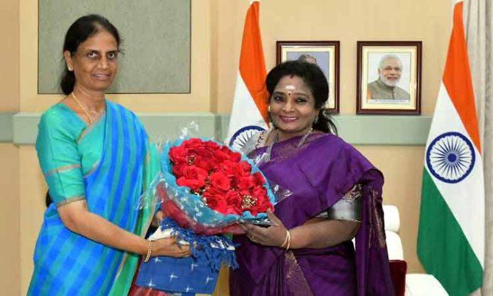 Sabitha Indra Reddy meets Governor Tamilisai