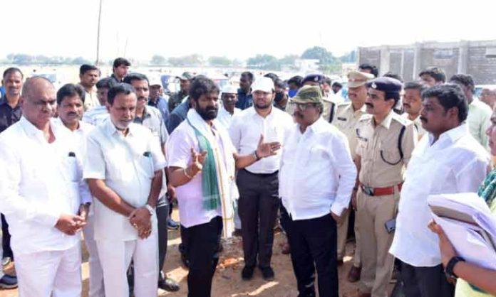 Srinivas Goud inspects Arrangements for public meeting of CM KCR