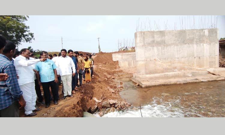 MLA Vanama inspected Seethampeta Bridge and roads
