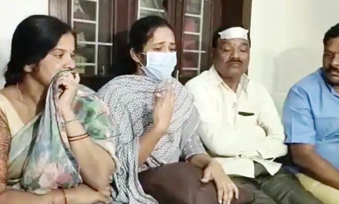 Naveen Reddy is psycho: Dr. Vaishali