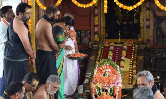 Padma devender reddy participated in Ayyappa Padi Pooja