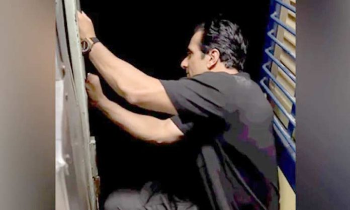 Sonu sood at train door