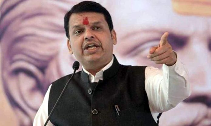 Devendra Fadnavis slams Karnataka Minister Madhuswamy