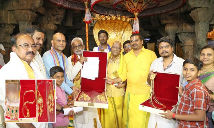 Gold ornaments donate Tirumala