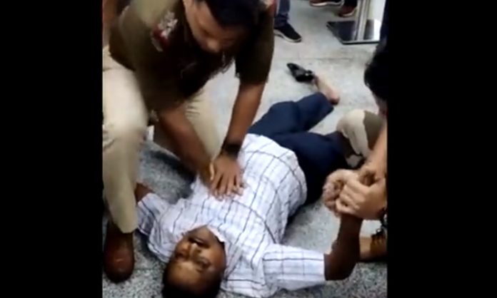 CISF Officers Performs CPR on man at Ahmedabad Airport