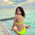 janhvi kapoor bikini photos viral