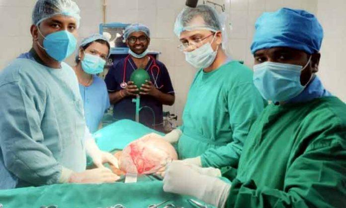 12 Kg Tumor removed from Woman in Kalwakurthy