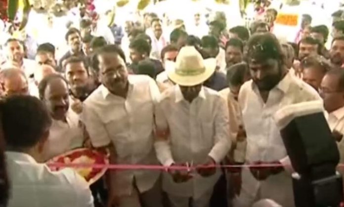 CM KCR inaugurating TRS Party office