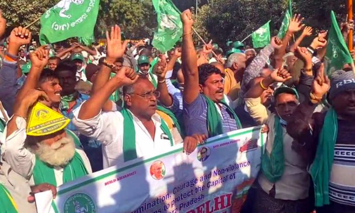 Amaravati Farmers protest in Delhi