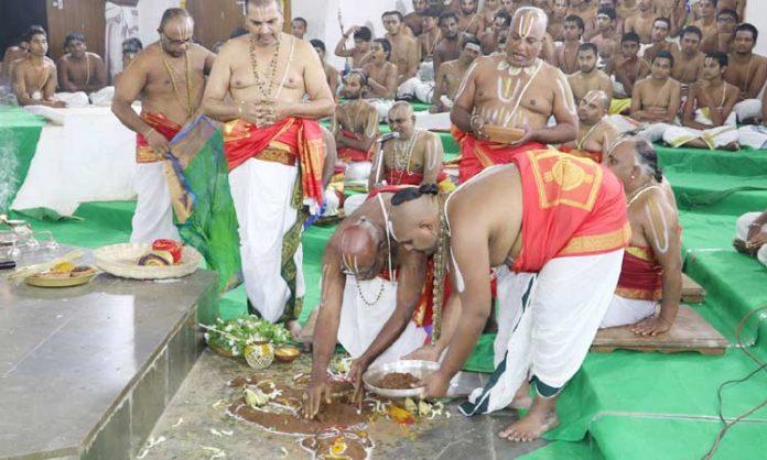 Shree Srinivasa Vishwashanthi Homam is scientifically initiated