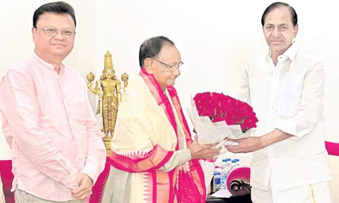 Giridhar Gamang met with CM KCR