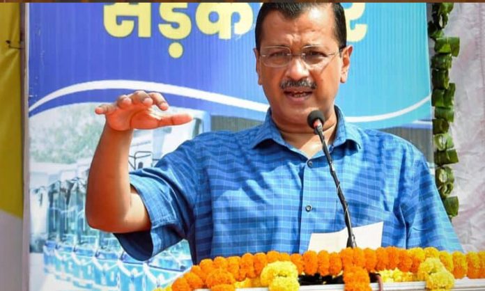 Modi creating barriers with governors: Kejriwal