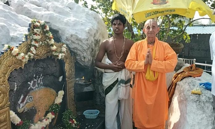 Colombia Man visit Peddapalli Adivaraha Swamy