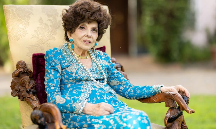 Hollywood Actress Gina Lollobrigida passed away at 95