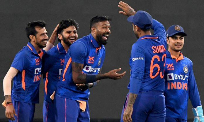 India beat New Zealand by 90 runs in 3rd ODI