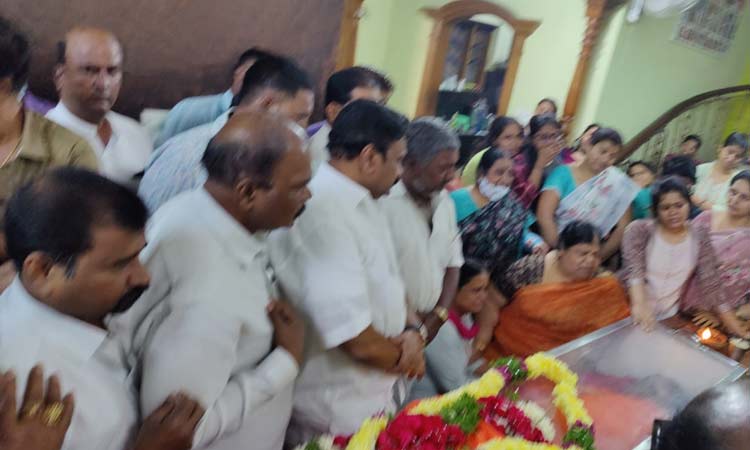 Gudimalkapur corporator Devara Karunakar passed away