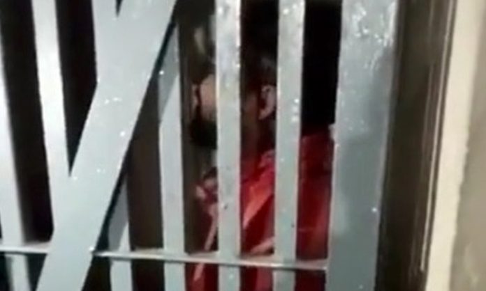 Prison sings Bhojpuri song