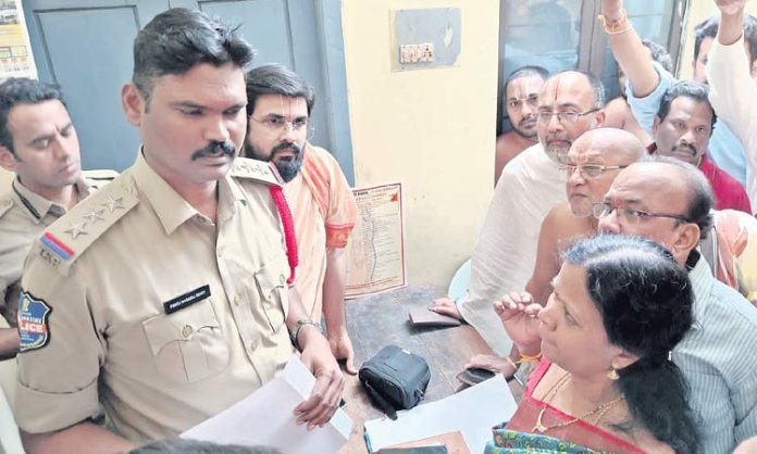 Conflict between police and Badradri temple staff
