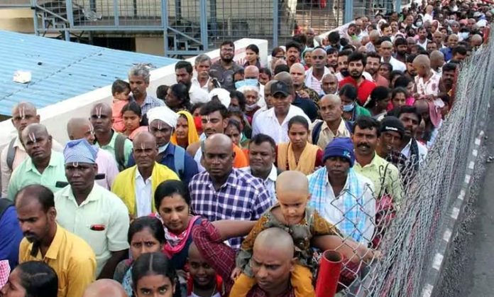 15 hours time for Sarvadarshanam in Tirumala