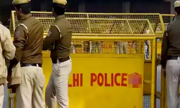 CRPF ASI Shot himself in Delhi