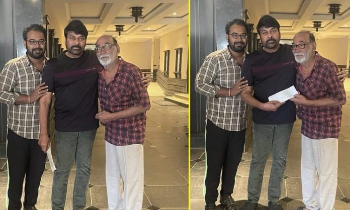 Chiranjeevi helps needy veteran cinematographer