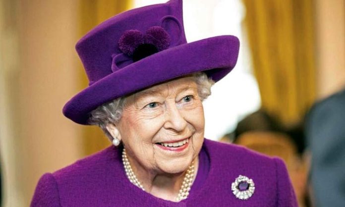 Australia to remove on Queen Elizabeth photo