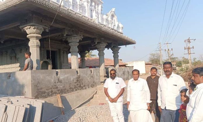 MLA Madan Reddy inspected the temple works