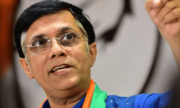 Congress leader Pawan Khera arrested at Delhi airport