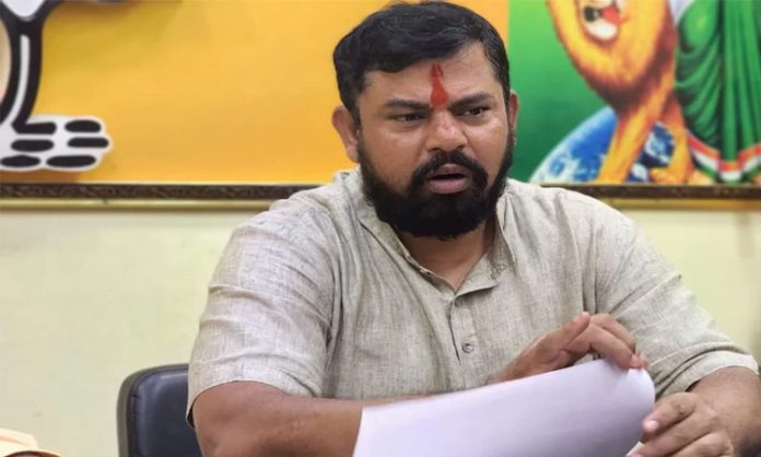 Rajasingh was detained by Mangalhat police