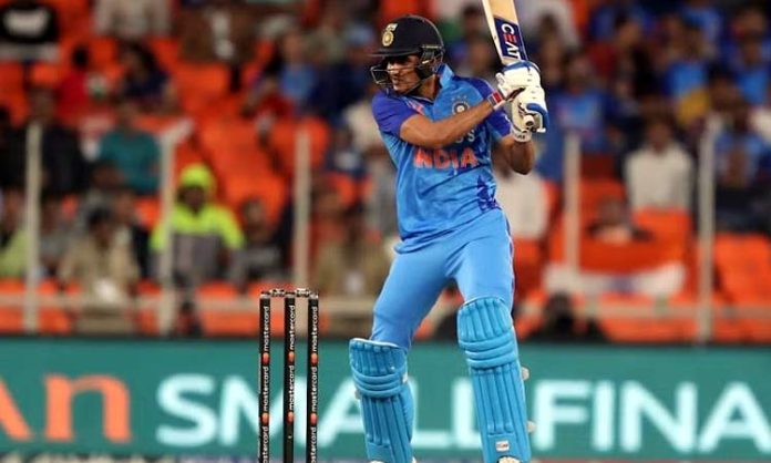 IND vs NZ 3rd T20: Shubman Gill hits 50 runs