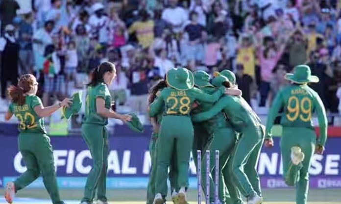 South Africa to final of Women's T20 World Cup