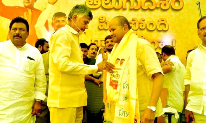 Kanna Laxminarayana joins TDP