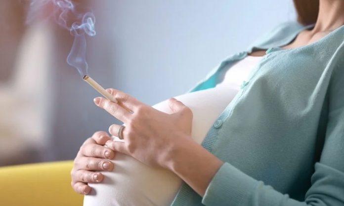 Sudden infant death if pregnant women use tobacco