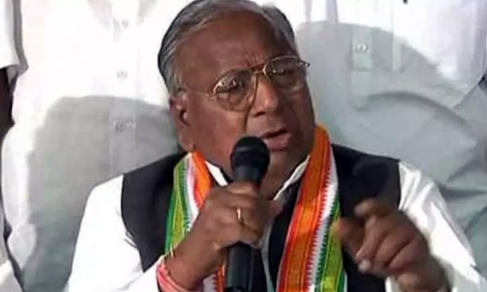 VH Hanumantha Rao fires on Asaduddin Owaisi