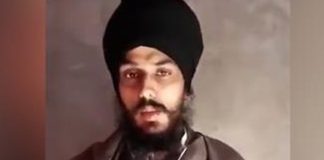 Amritpal escaping from the police