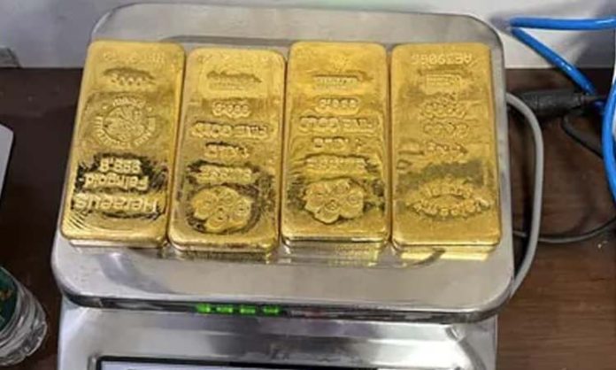 Gold bars worth Rs 2 crore seized from Delhi flight toilet