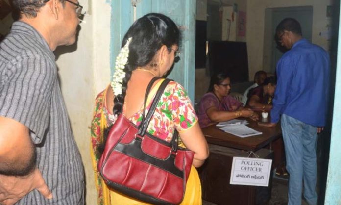 Teacher MLC election polling begins