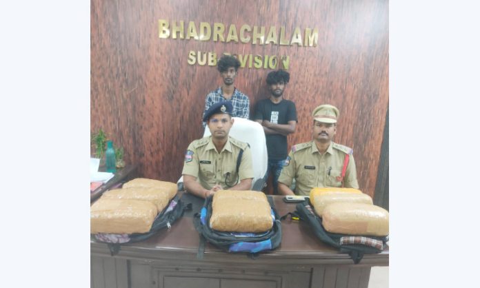 Seizure of 16 kg of ganja