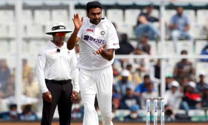 Ashwin climbs to No 1 in ICC Test Rankings