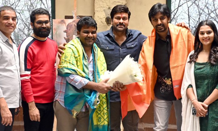 Balagam movie team meets Chiranjeevi