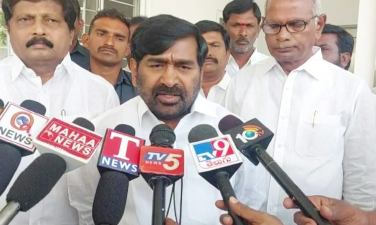 Minister jagadeesh reddy fires on modi