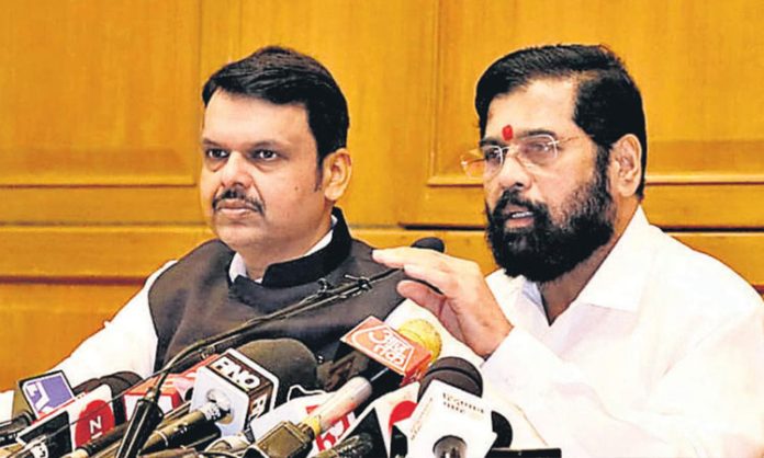 Fadnavis Role Behind Uddhav Sarkar Fall