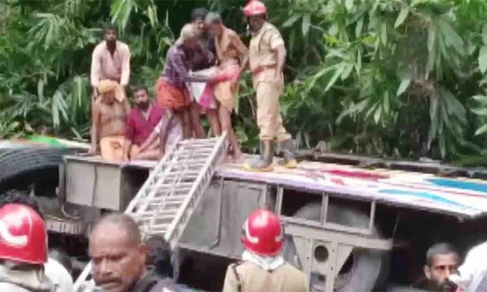 62 people were injured in bus of Ayyappa devotees who met with an accident