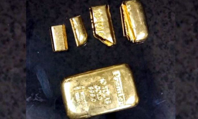 1.24 kg gold seized at Shamshabad Airport