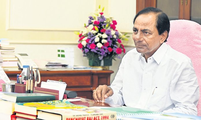 KCR strongly condemns Rahul Gandhi's disqualification
