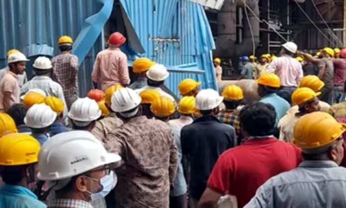 3 ends life after lift collapsed in NTR District