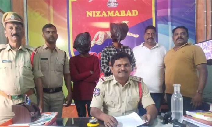 man arrested for selling ganja in nizamabad